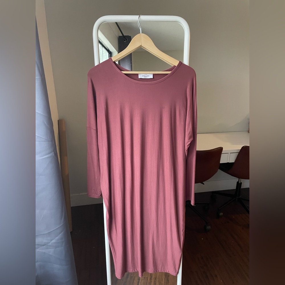 Carly Jean Los Angeles Long Sleeve Everyday Dress Size Small
